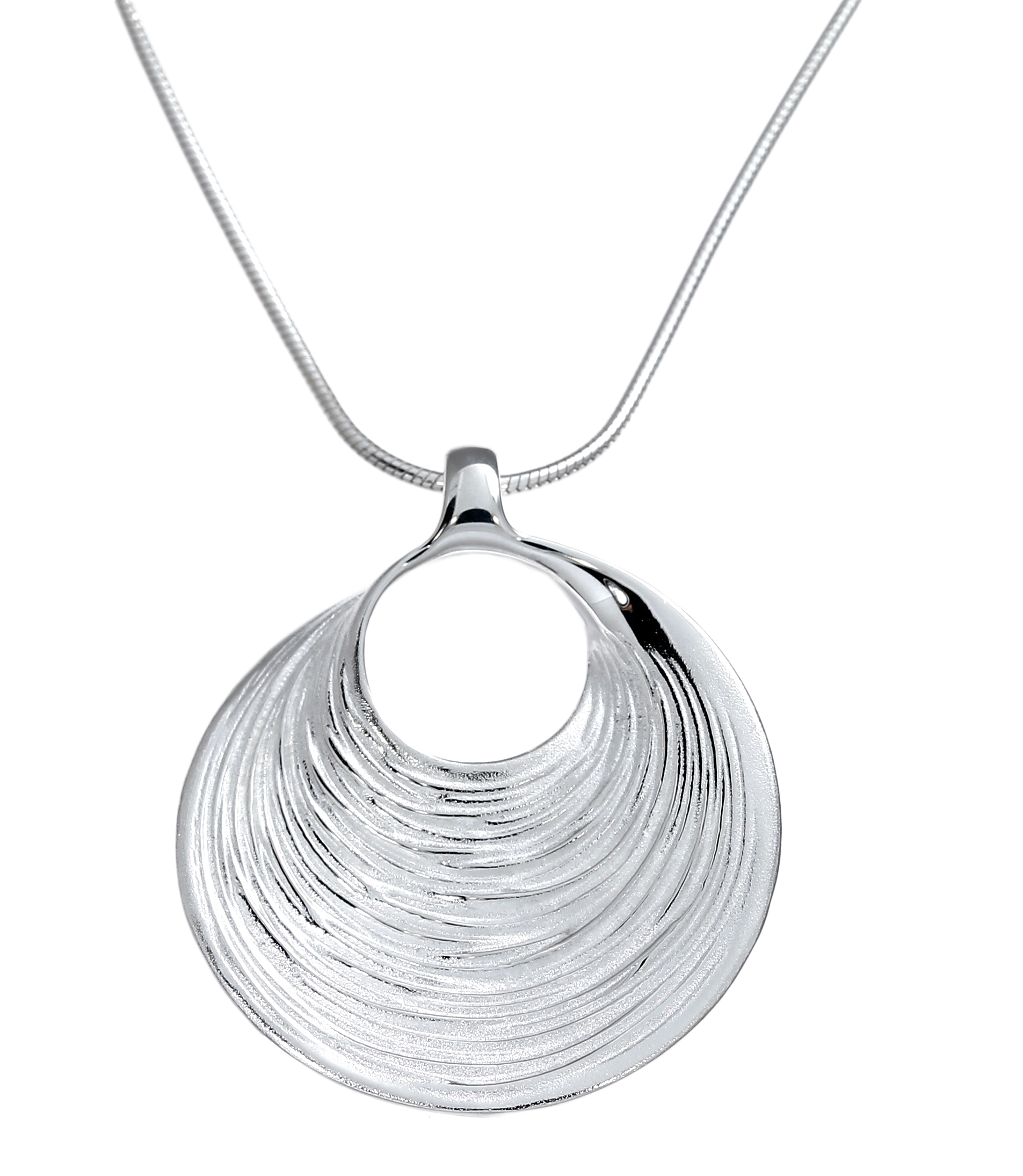 Crease Moebius Kettenanhänger, mit Kette